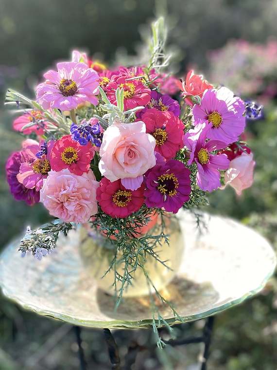 Zinnia & cosmos garden bouquet